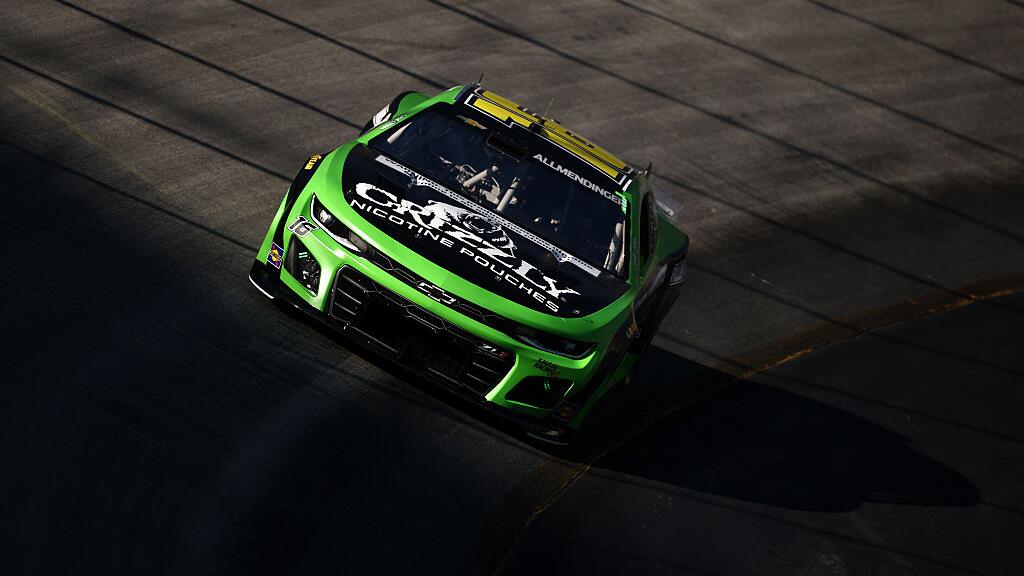 A.J. Allmendinger carrière NASCAR atypique : trajectoire d’un pilote résilient - Article NASCAR sur PitStopInsight