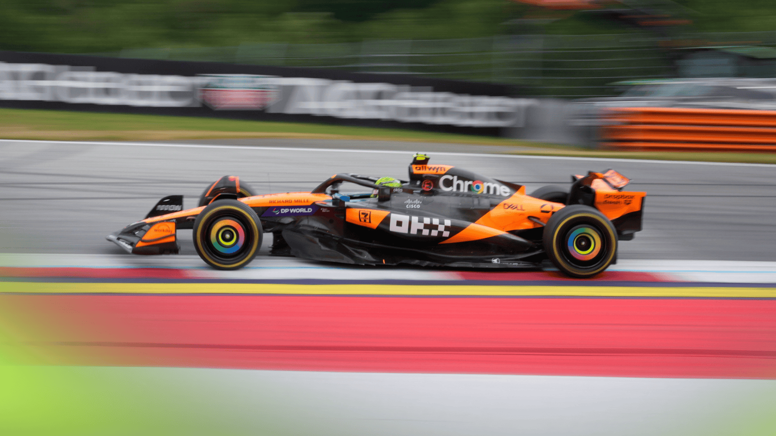 Grand Prix d'Autriche : Lando Norris domine les essais libres, McLaren en forme à Spielberg - Article F1 sur PitStopInsight