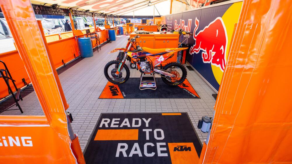 KTM et Bajaj Auto : restructuration, réductions et avenir du MotoGP - Article MotoGP sur PitStopInsight