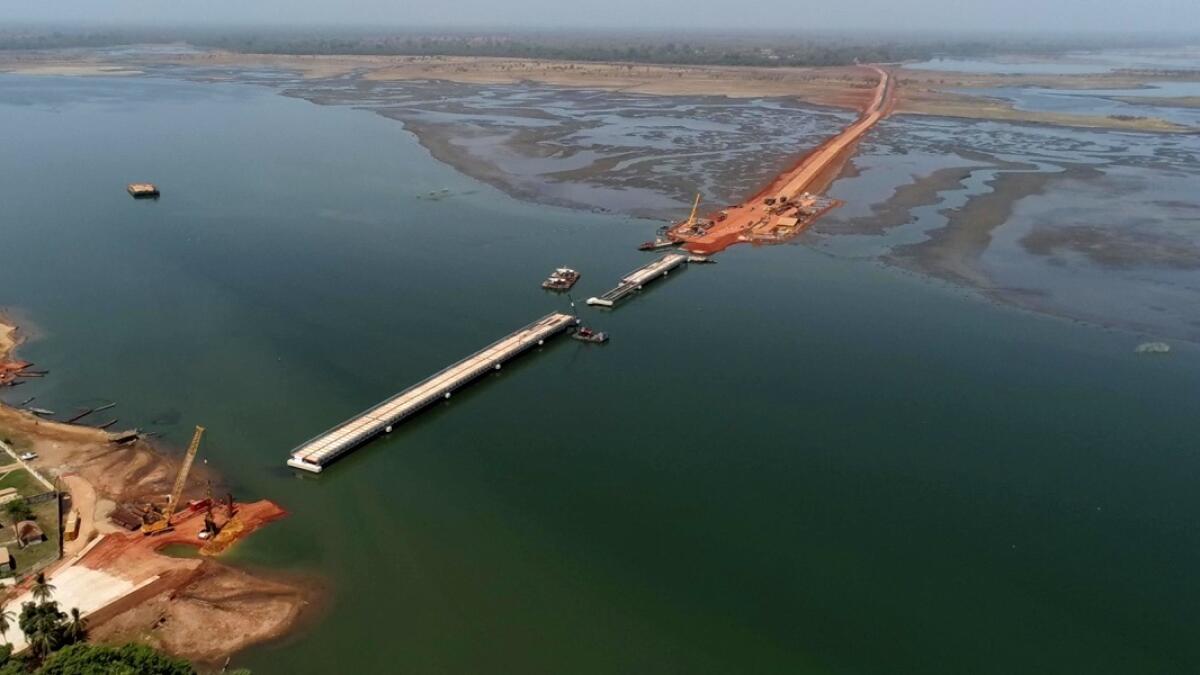 Le pont aérien du Dakar 2000 : une réponse improvisée aux menaces au Niger - Article RallyeRaid sur PitStopInsight