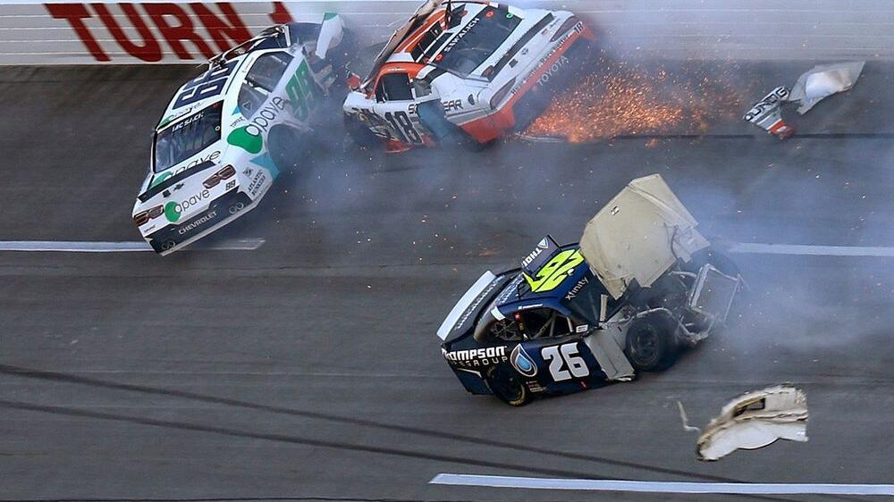 NASCAR Cup Talladega accident premier segment Allmendinger Gragson Elliott Turn 3 - Article NASCAR sur PitStopInsight