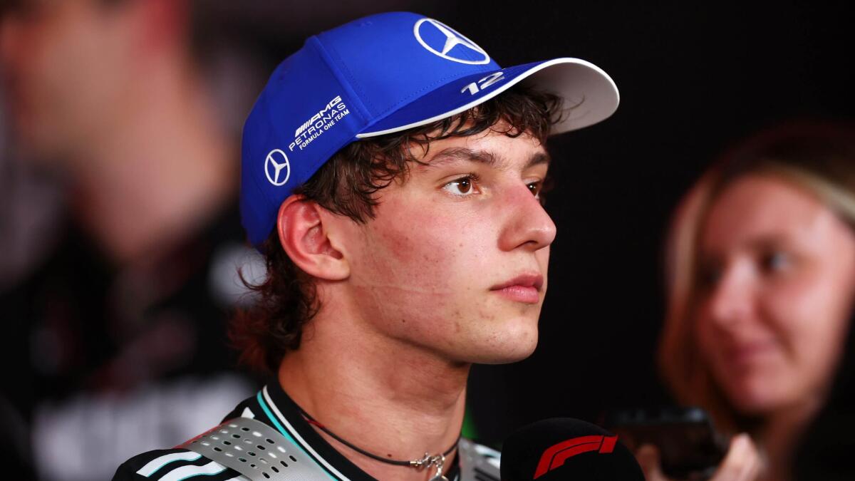 Harcèlement en ligne contre Andrea Antonelli après l incident de Formule 1 : une tempête médiatique qui soulève des questions sur la responsabilité des équipes - Article F1 sur PitStopInsight