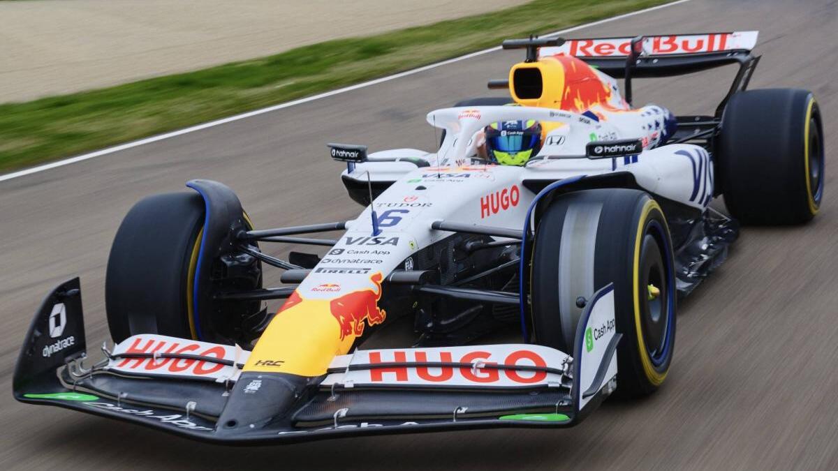 Red Bull line-up F1 2025 : Aucun changement prévu malgré les performances d'Isack Hadjar - Article F1 sur PitStopInsight