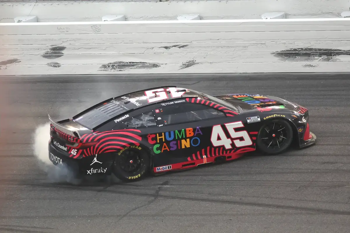 Atlanta : qualifying de la NASCAR Cup annulé, Tyler Reddick sur la pole - Article NASCAR sur PitStopInsight