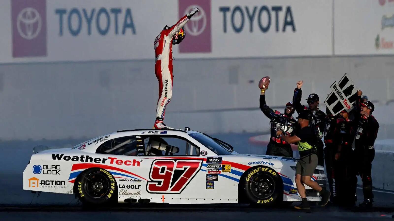 Shane van Gisbergen, la nouvelle sensation de la NASCAR qui pourrait bientôt devenir dominante - Article NASCAR sur PitStopInsight