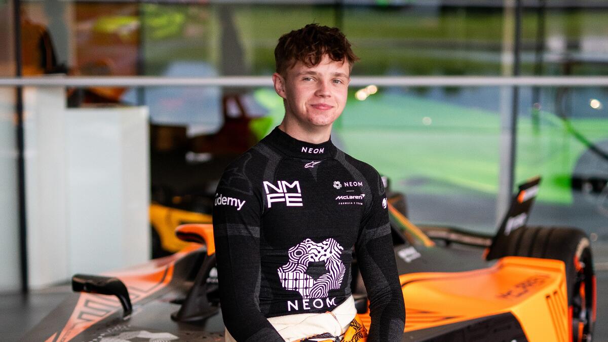Taylor Barnard Formule E 2025 première saison avec McLaren : podiums et poles records - Article Formule E sur PitStopInsight