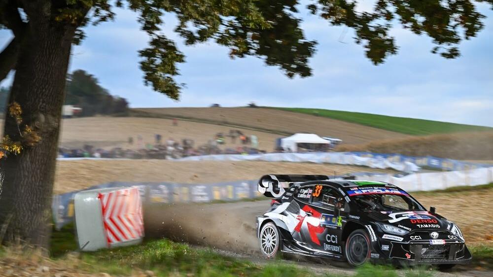 Thierry Neuville accident Rallye d'Europe Centrale balles de foin - Article WRC sur PitStopInsight