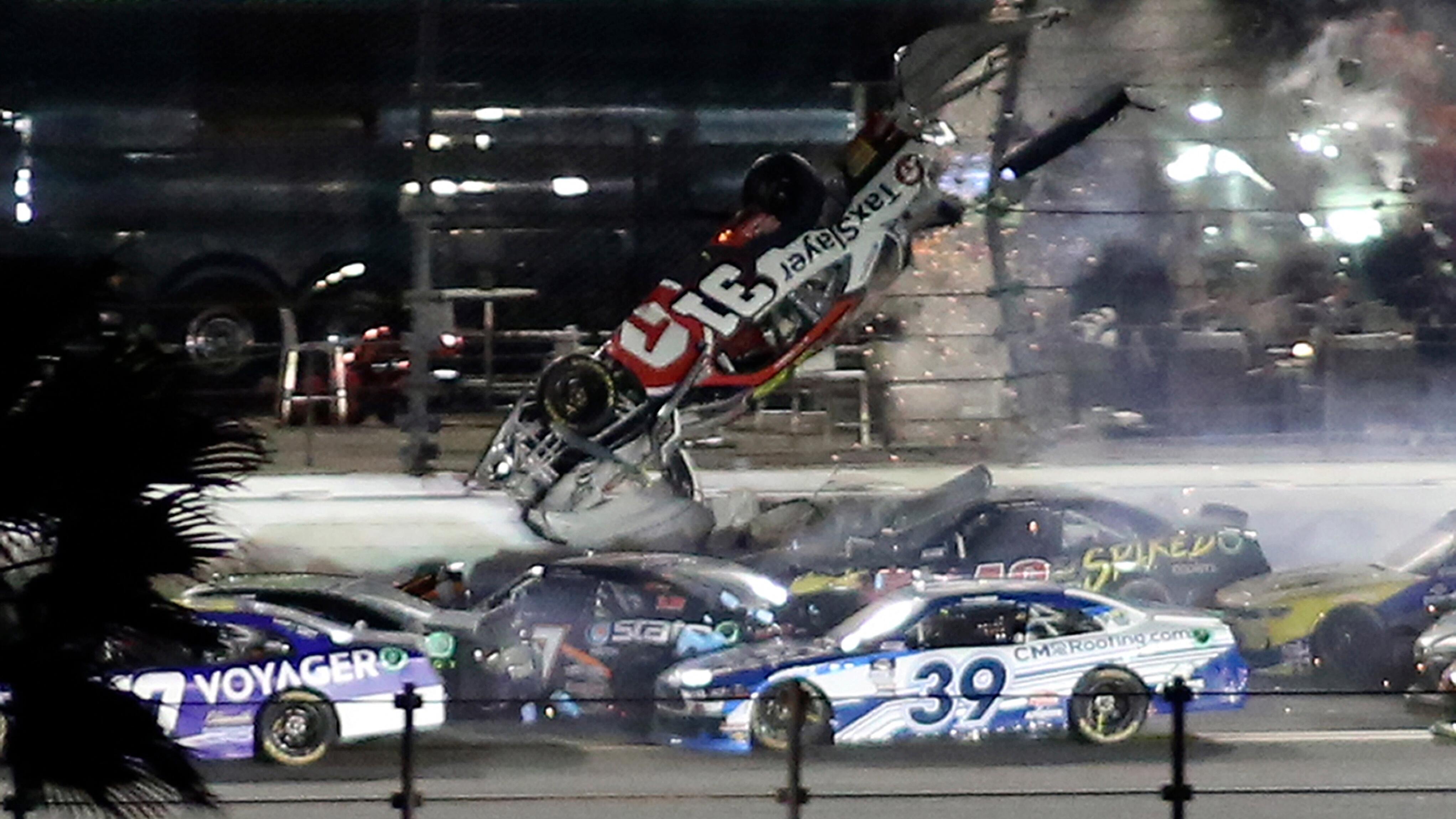 Tyler Reddick en danger à Daytona : résumé de la course - Article NASCAR sur PitStopInsight