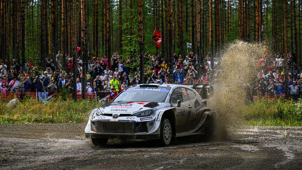WRC Rally Finland : Kalle Rovanpera mène malgré des crevaisons - Article WRC sur PitStopInsight