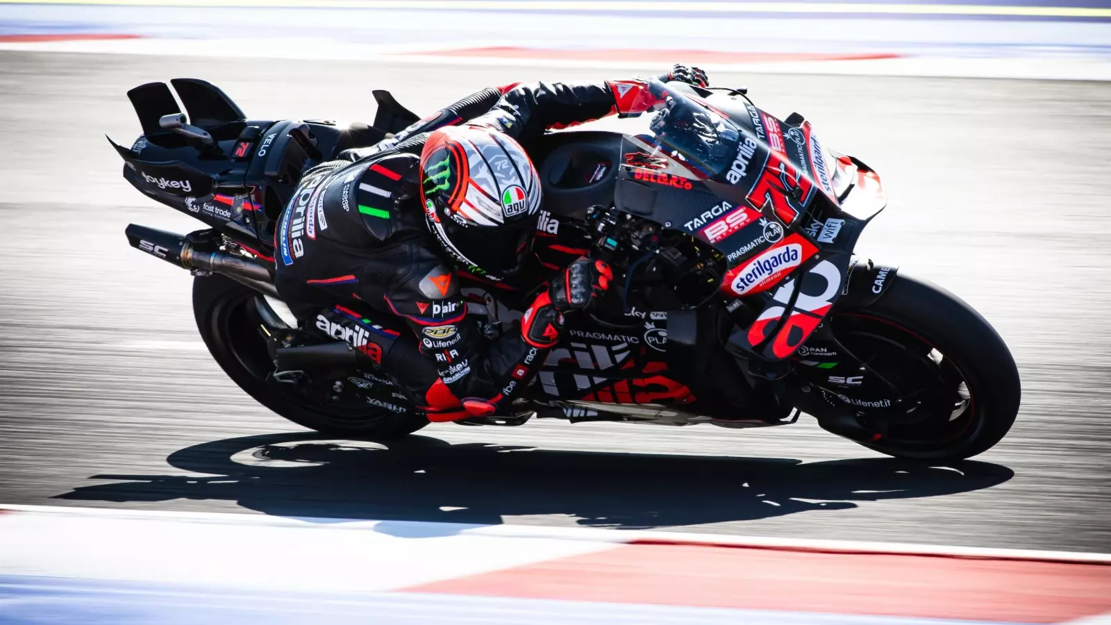 Bezzecchi victoire sprint Grand Prix de San Marino MotoGP 2024 : Bezzecchi décroche sa première victoire en MotoGP avec Aprilia à Misano - Article MotoGP sur PitStopInsight