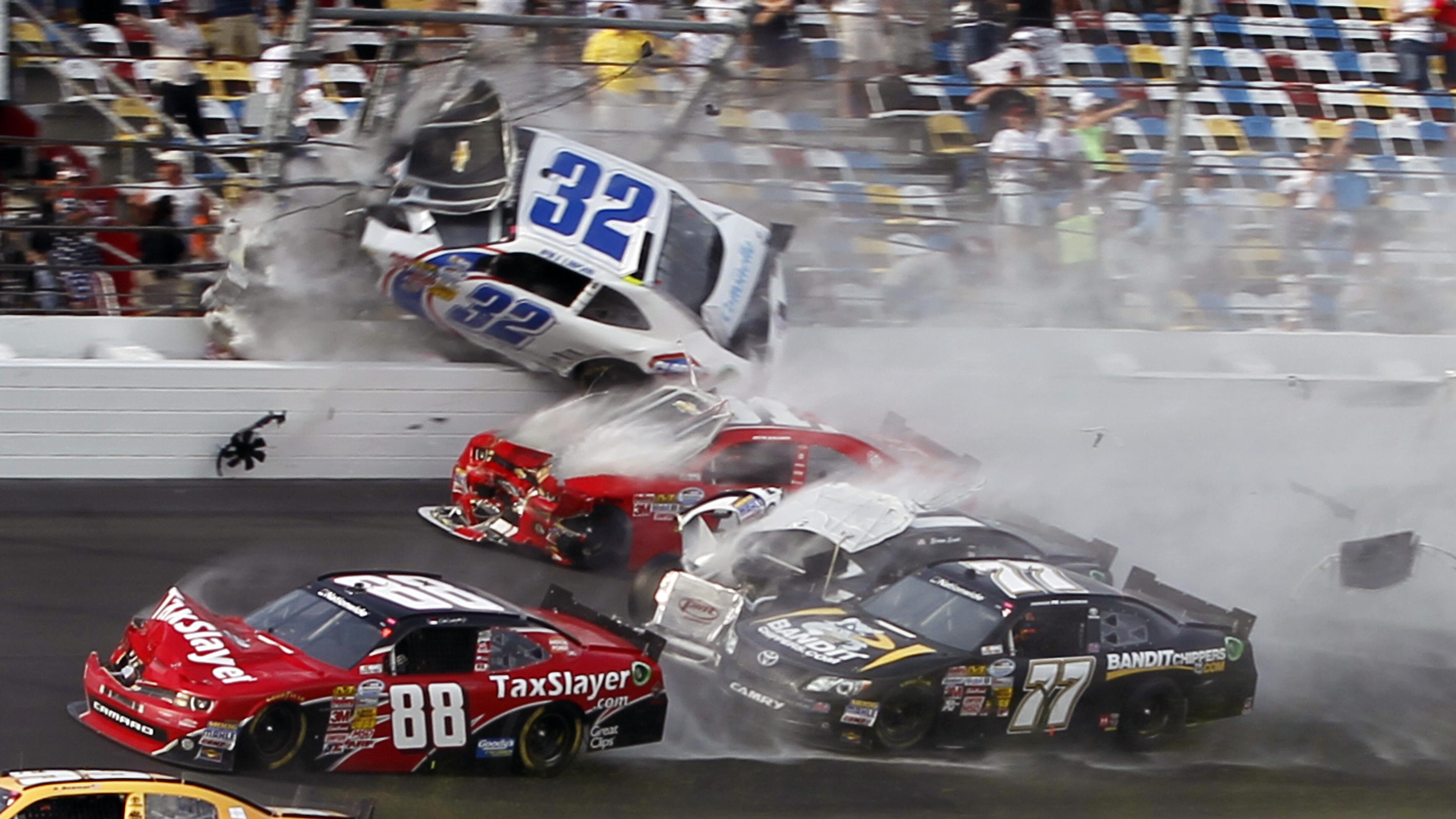daytona-nascar-crash_0.jpg