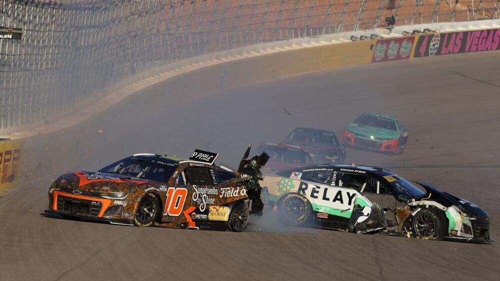 nascar-crash-ty-dillon-william-byron-las-vegas-motor-speedway-kaulig-racing-pit-stop-miscommunication_0.jpg