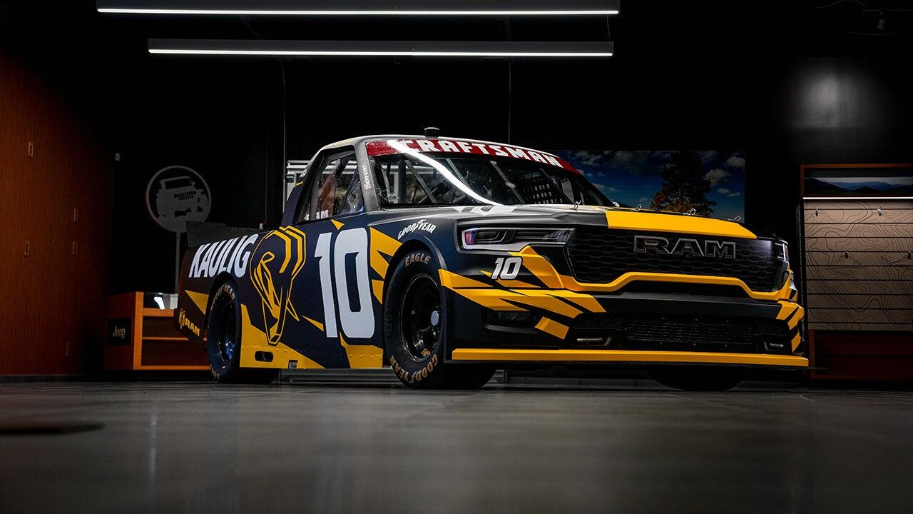 kaulig-racing-nascar-ram-dodge_0.jpg