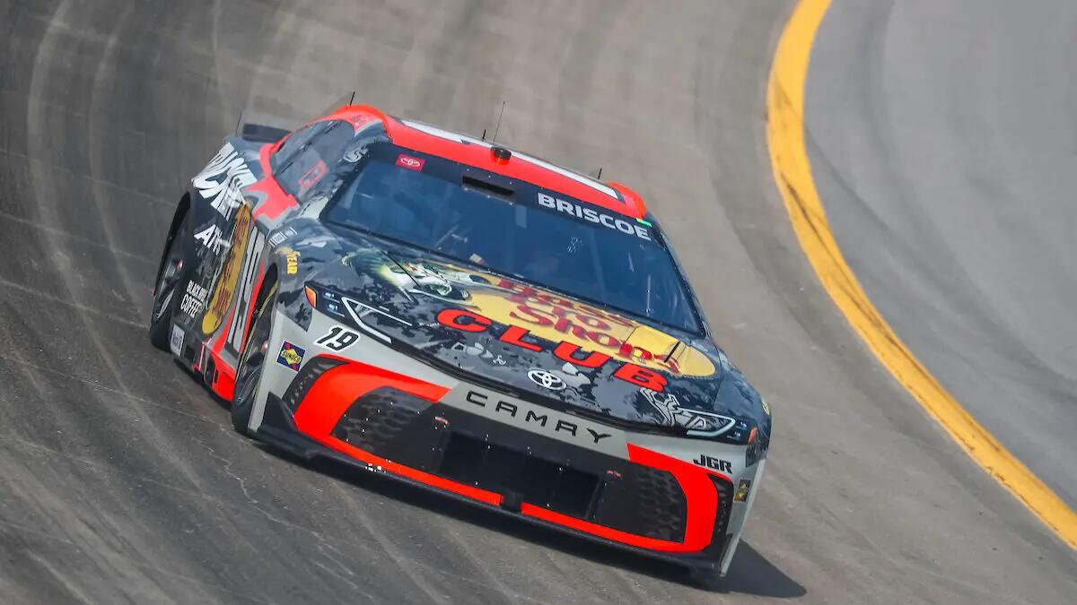 Chase Briscoe pole position Kansas 2025 confirme sa forme retrouvée - Article NASCAR sur PitStopInsight