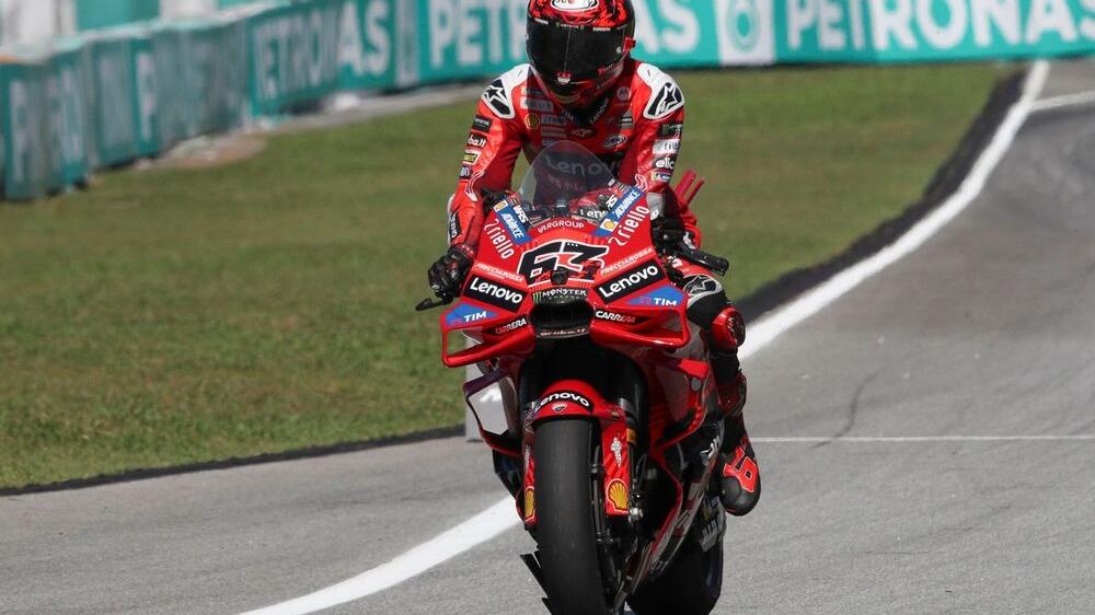 bagnaia-sepang-tyre-puncture_1.jpg