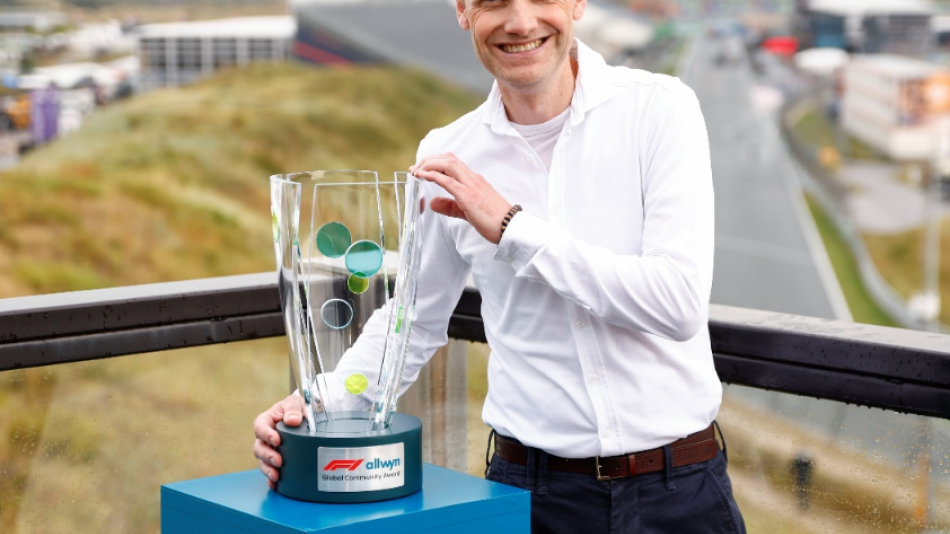 f1-allwyn-global-community-award-trophy_0.png