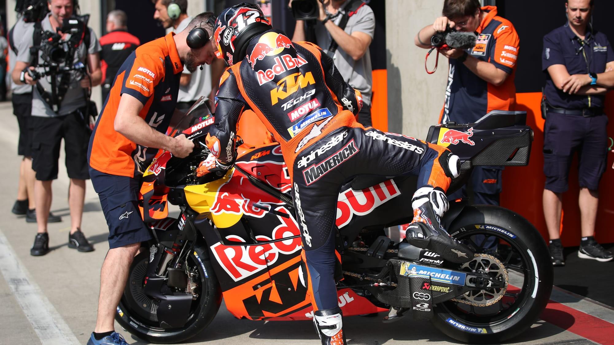 maverick-vinales-blessure-epaule-recuperation-tech3-ktm-motogp_1.jpeg