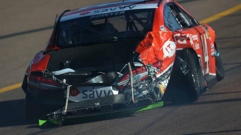 nascar-tire-failure-phoenix_7.jpg