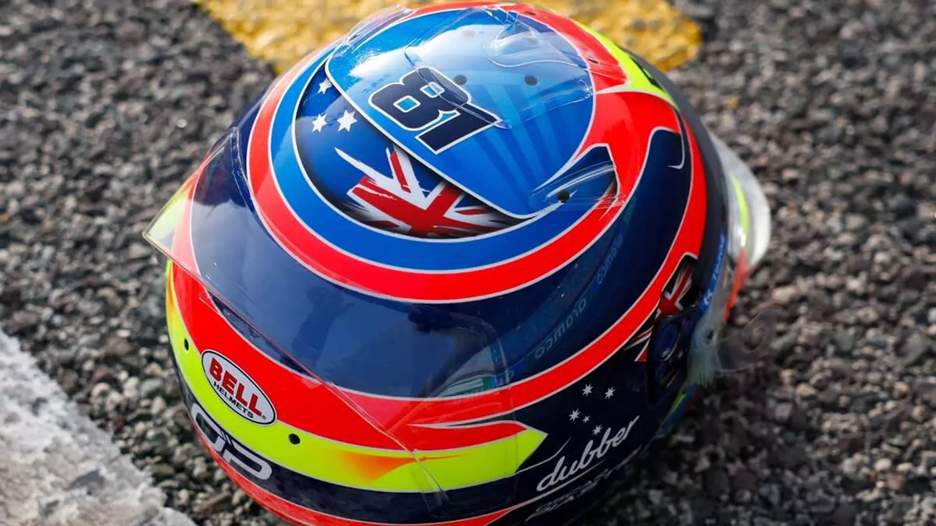 oscar-piastri-f1-qualifying-helmet_6.webp