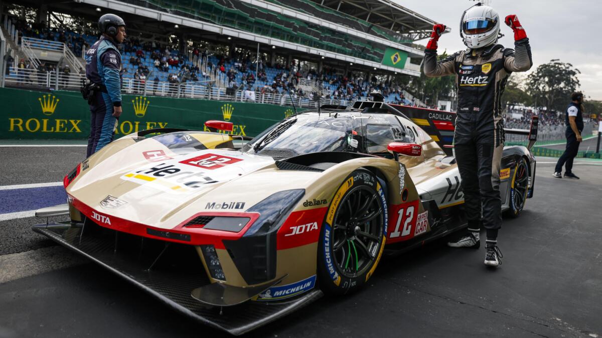 alex-lynn-pole-position-cadillac-v-series.r-le-mans-2025_0.jpg