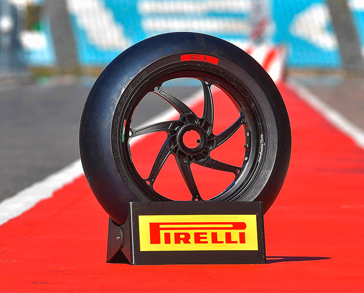 pirelli-prepare-son-entree-en-motogp-avec-un-premier-test-a-misano_1.jpg