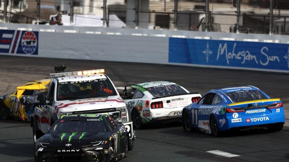 conflit Hamlin Gibbs JGR Harvick Actions Detrimental menace au championnat - Article NASCAR sur PitStopInsight