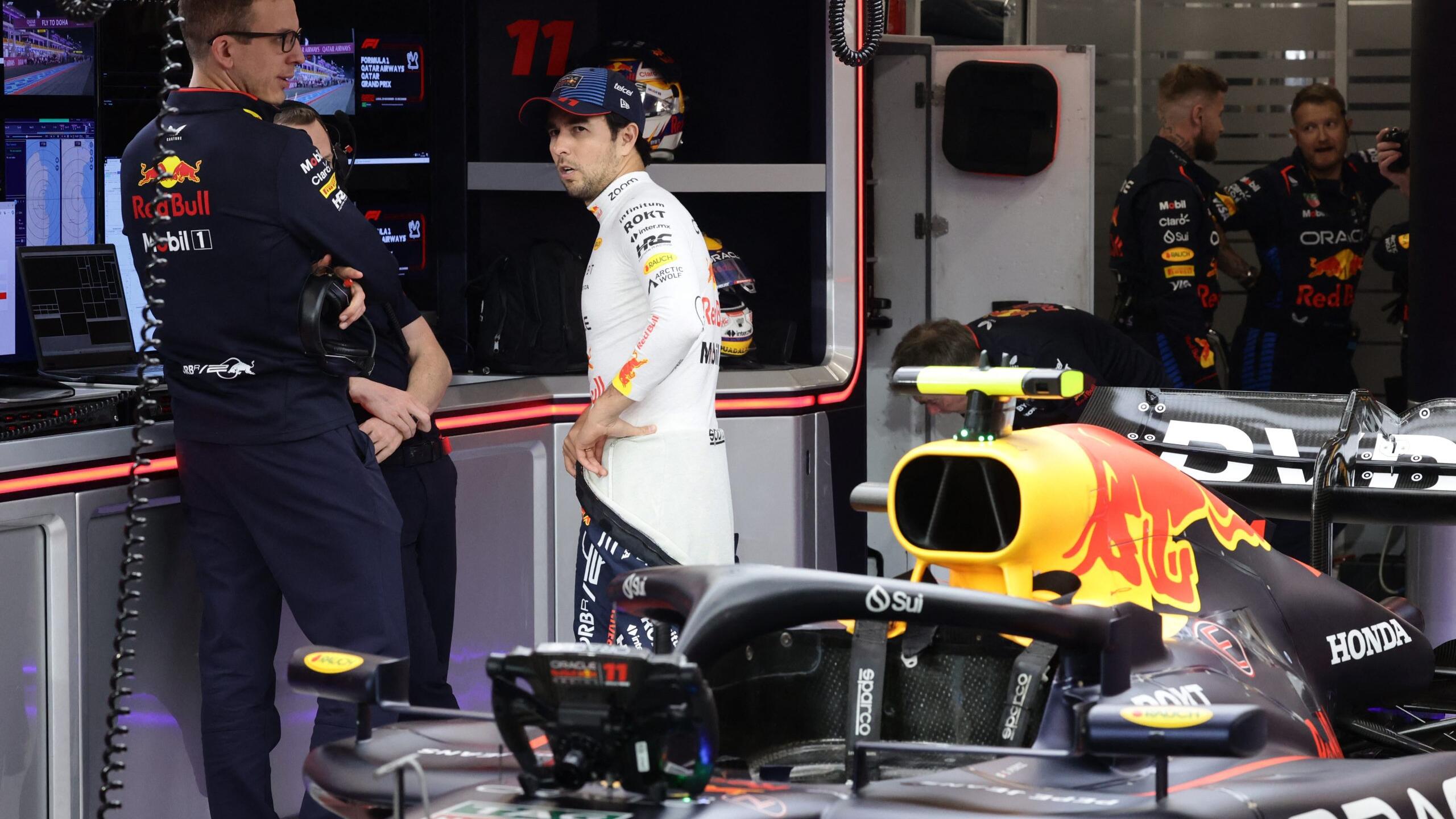 red-bull-f1-sergio-perez-frustration_1.jpg