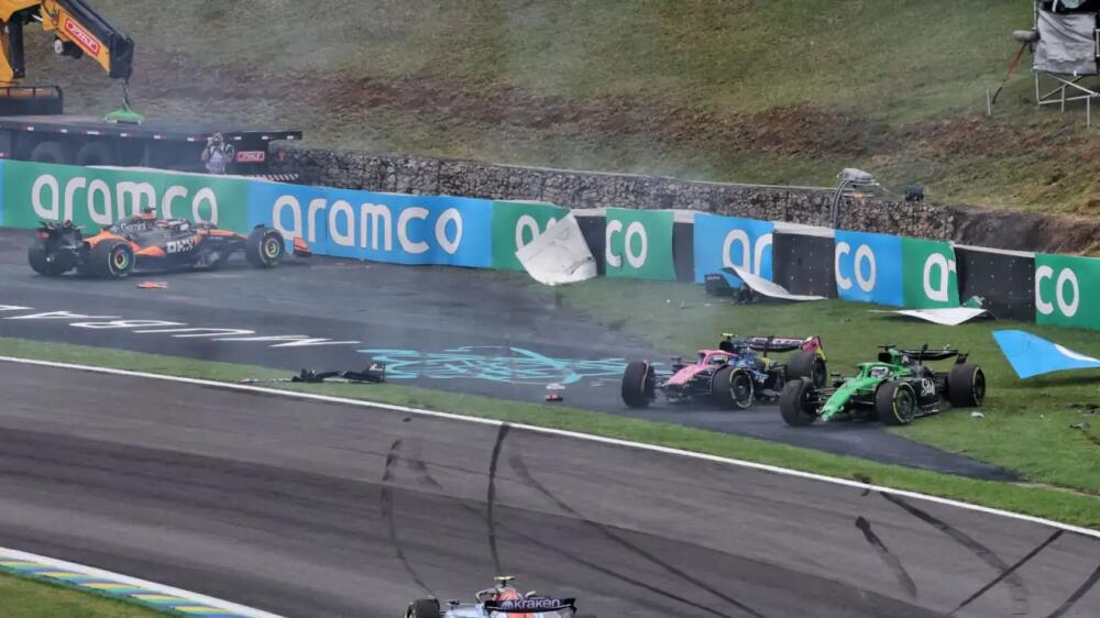 brazil-sprint-f1-interlagos-norris-piastri-crash_0.jpg