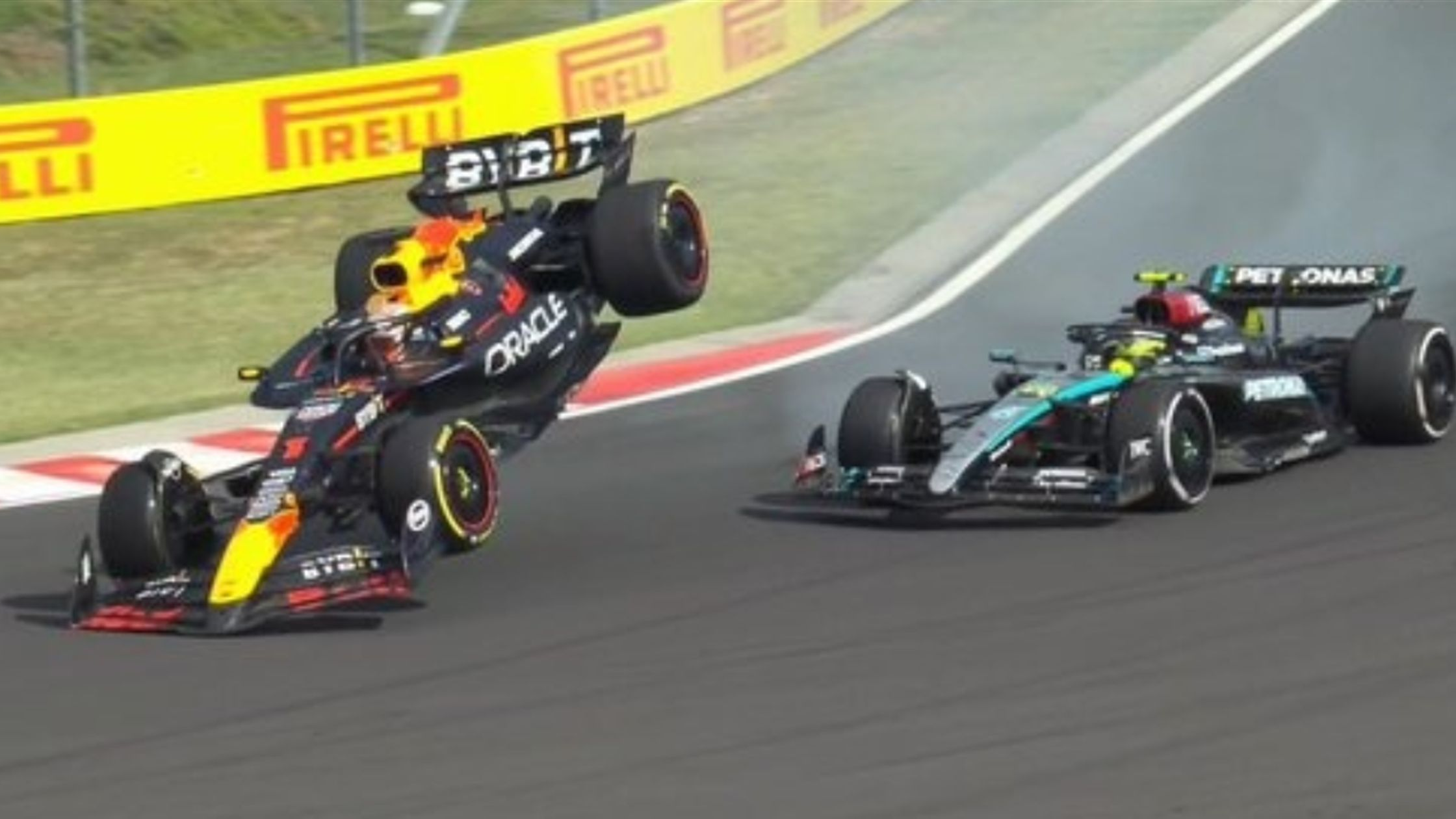 max-verstappen-lewis-hamilton-hongrie-gp-depassement_0.png