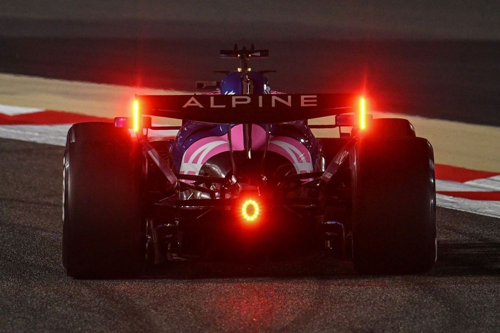 Les feux LED arrière des F1 2026 : indicateurs de la gestion d'énergie - Article F1 en vedette sur PitStopInsight