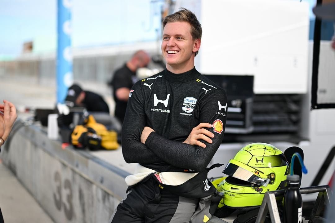 Mick Schumacher impressionne en qualification à Phoenix pour ses débuts sur ovale en IndyCar - Article IndyCar en vedette sur PitStopInsight