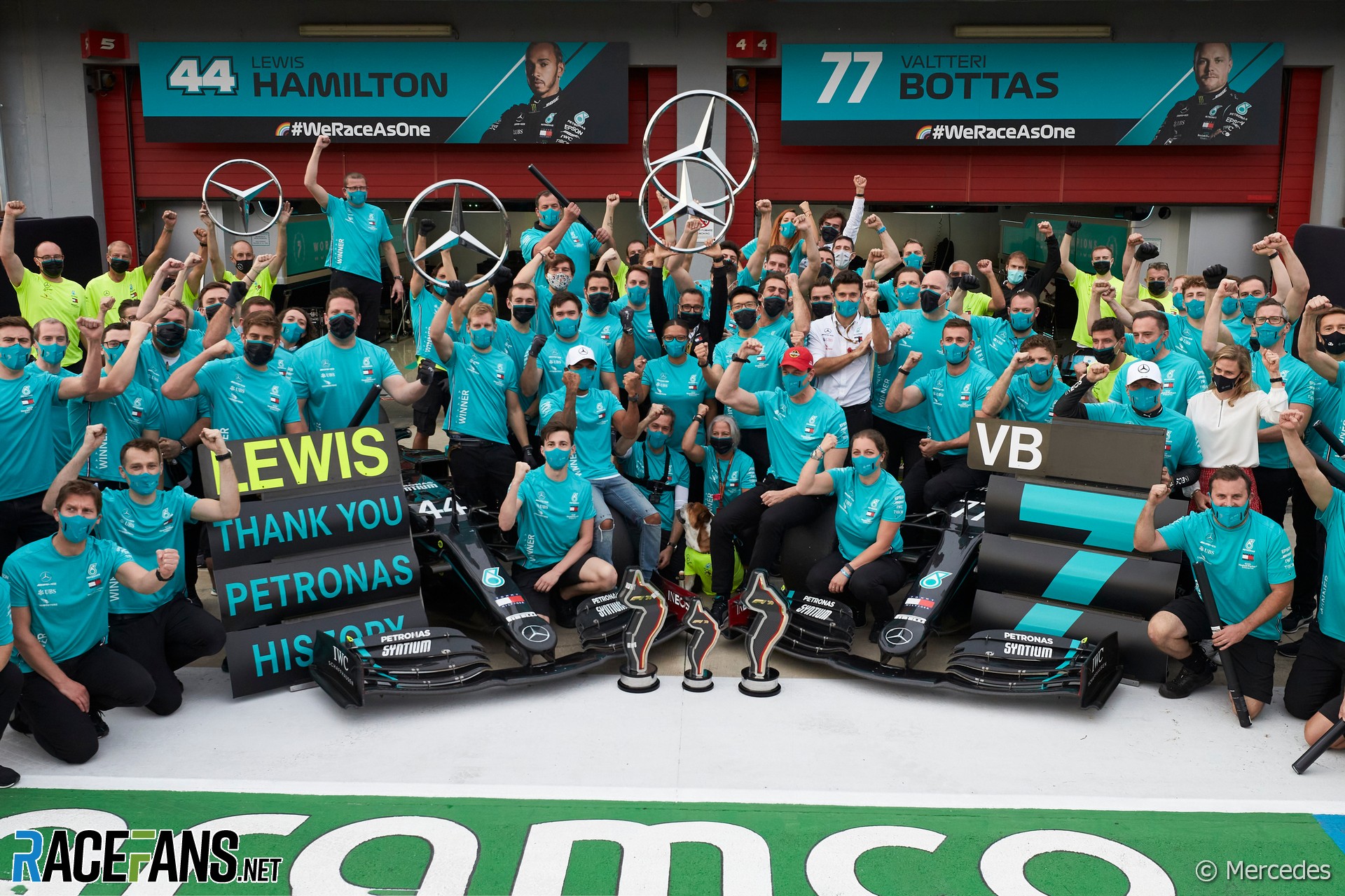 mercedes-domination-vs-customer-teams_1.jpg