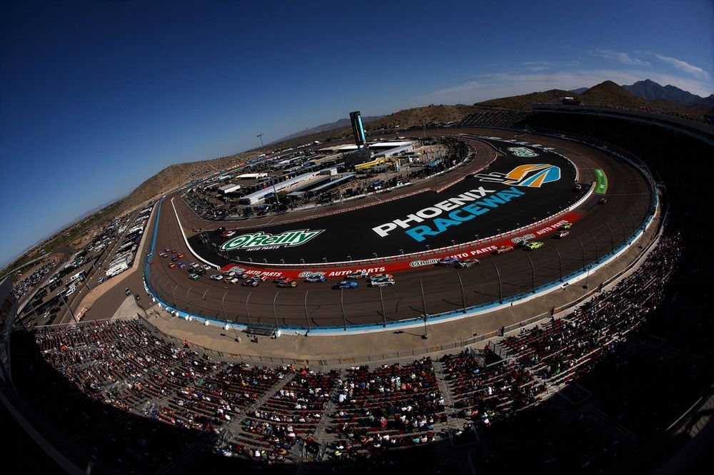 Le doubleheader NASCAR-IndyCar à Phoenix booste les audiences TV - Article Nascar sur PitStopInsight