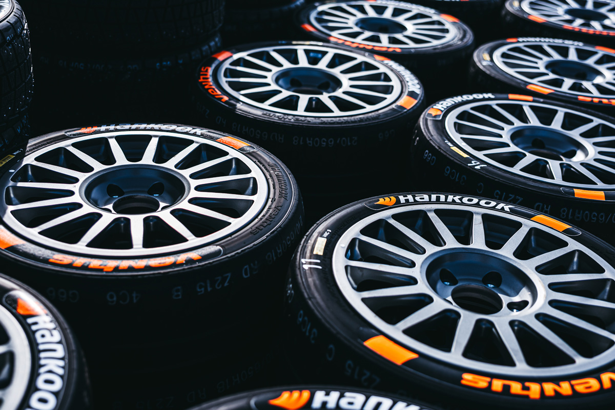 Hankook dévoile le Dynapro R213 pour le Safari Rally Kenya - Article WRC sur PitStopInsight