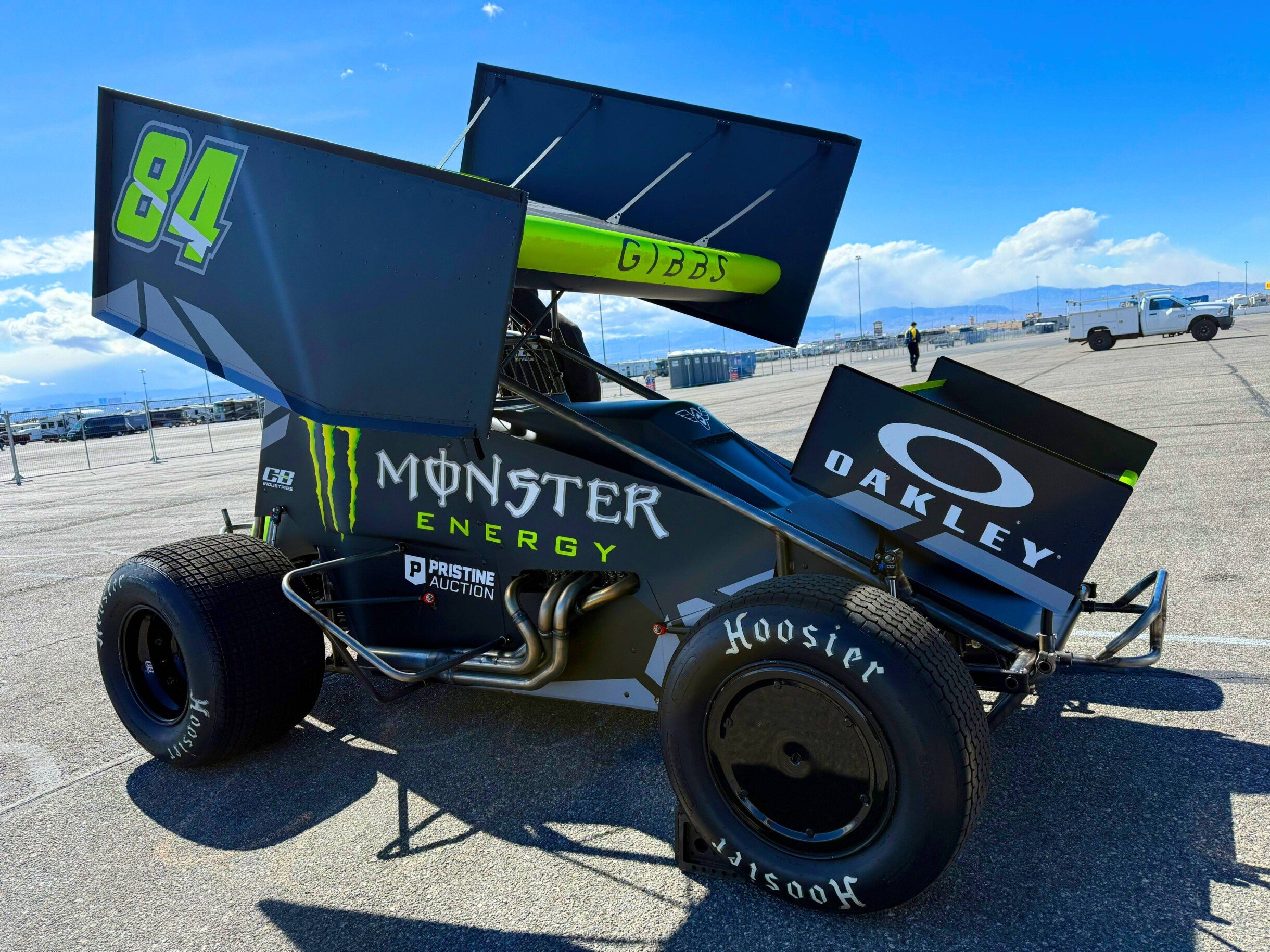 Ty Gibbs sort indemne d'un spectaculaire accident en sprint car à Las Vegas - Article Nascar en vedette sur PitStopInsight