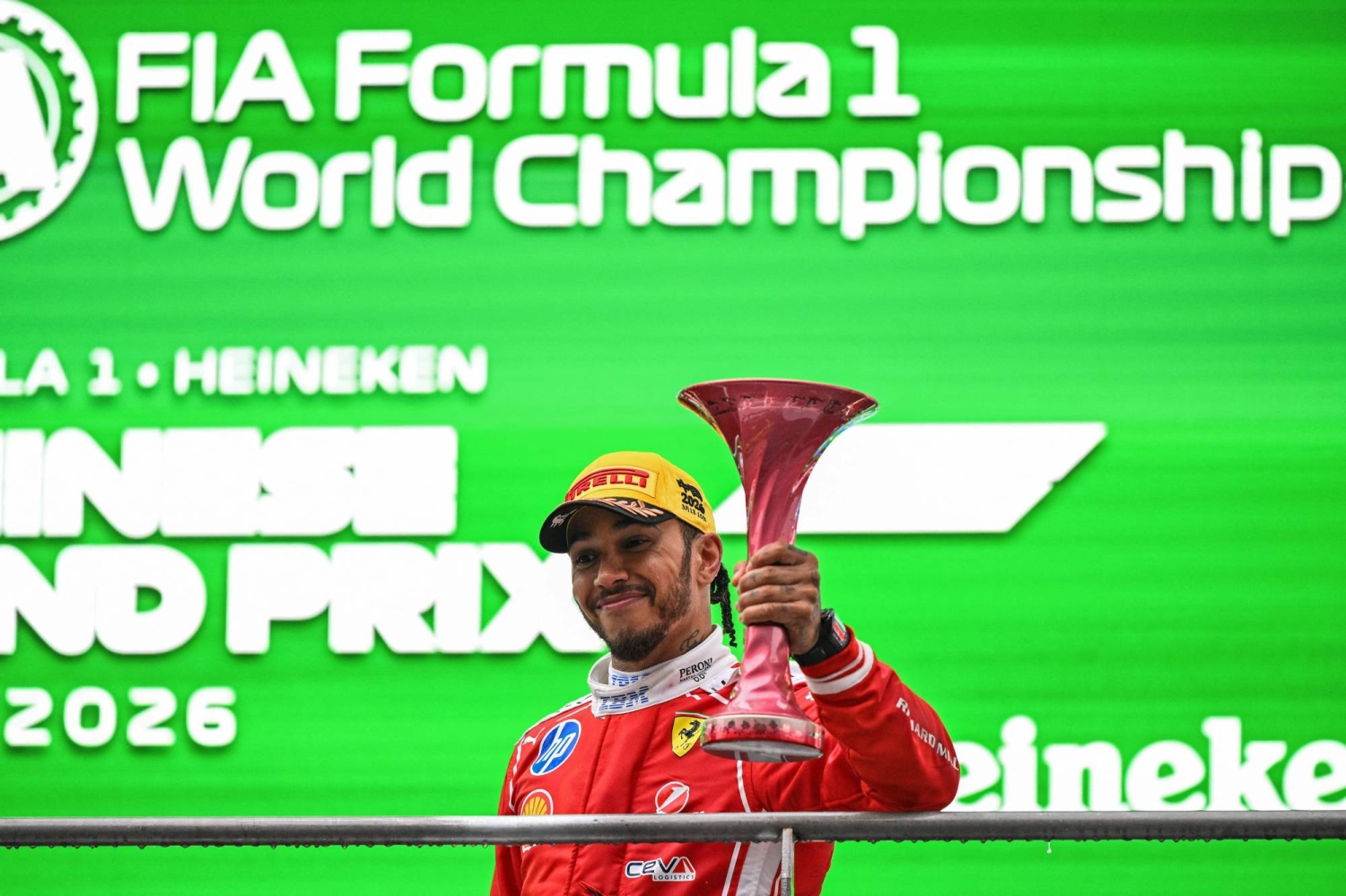 lewis-hamilton-ferrari-shanghai-podium-2026_1.jpg
