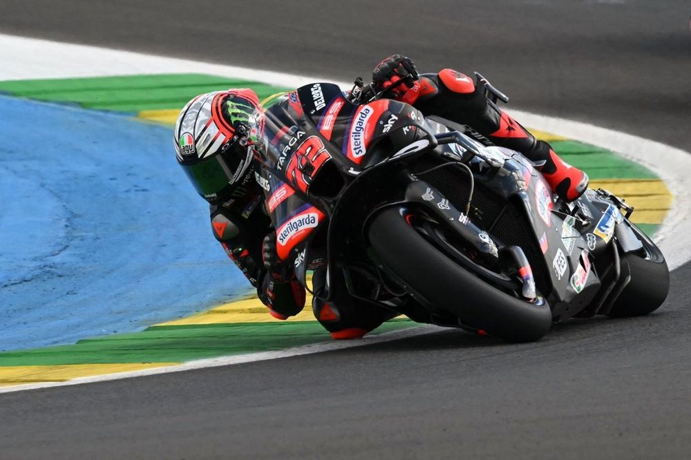 Grand prix MotoGP du Brésil : Bezzecchi mène un doublé Aprilia devant Martin - Article MotoGP en vedette sur PitStopInsight