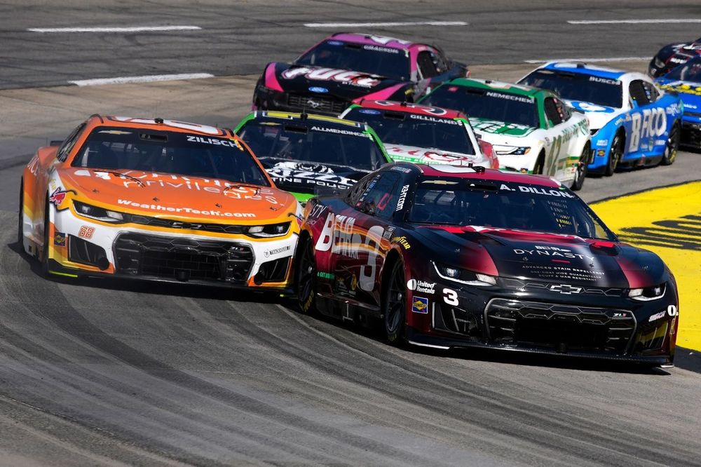 Audiences tv du week-end nascar à Martinsville 2026 - Article Nascar en vedette sur PitStopInsight