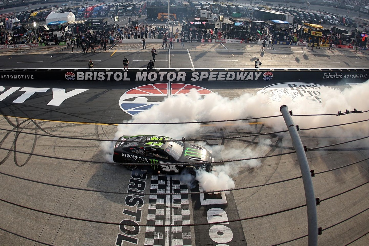 La Food City 500 à Bristol : Ty Gibbs s'impose dans un scénario Kobayashi Maru - Article Nascar en vedette sur PitStopInsight