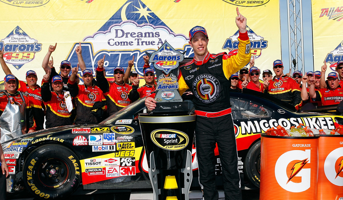 Chaque pilote NASCAR ayant remporté sa première victoire en Cup à Talladega - Article Nascar en vedette sur PitStopInsight