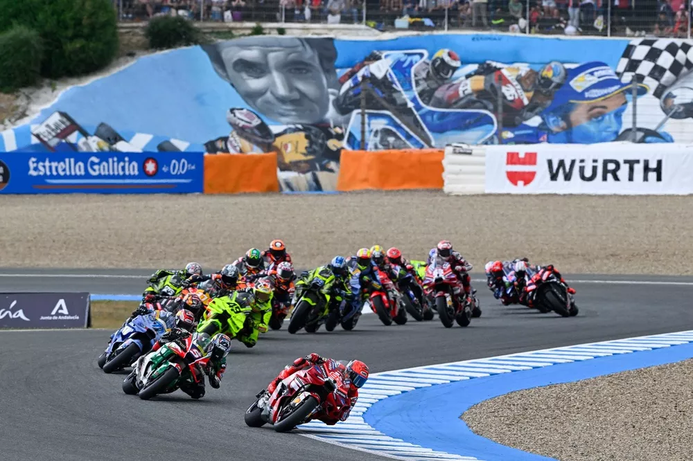 Ducati bat Aprilia au MotoGP d'Espagne : les explications de Bezzecchi - Article MotoGP en vedette sur PitStopInsight