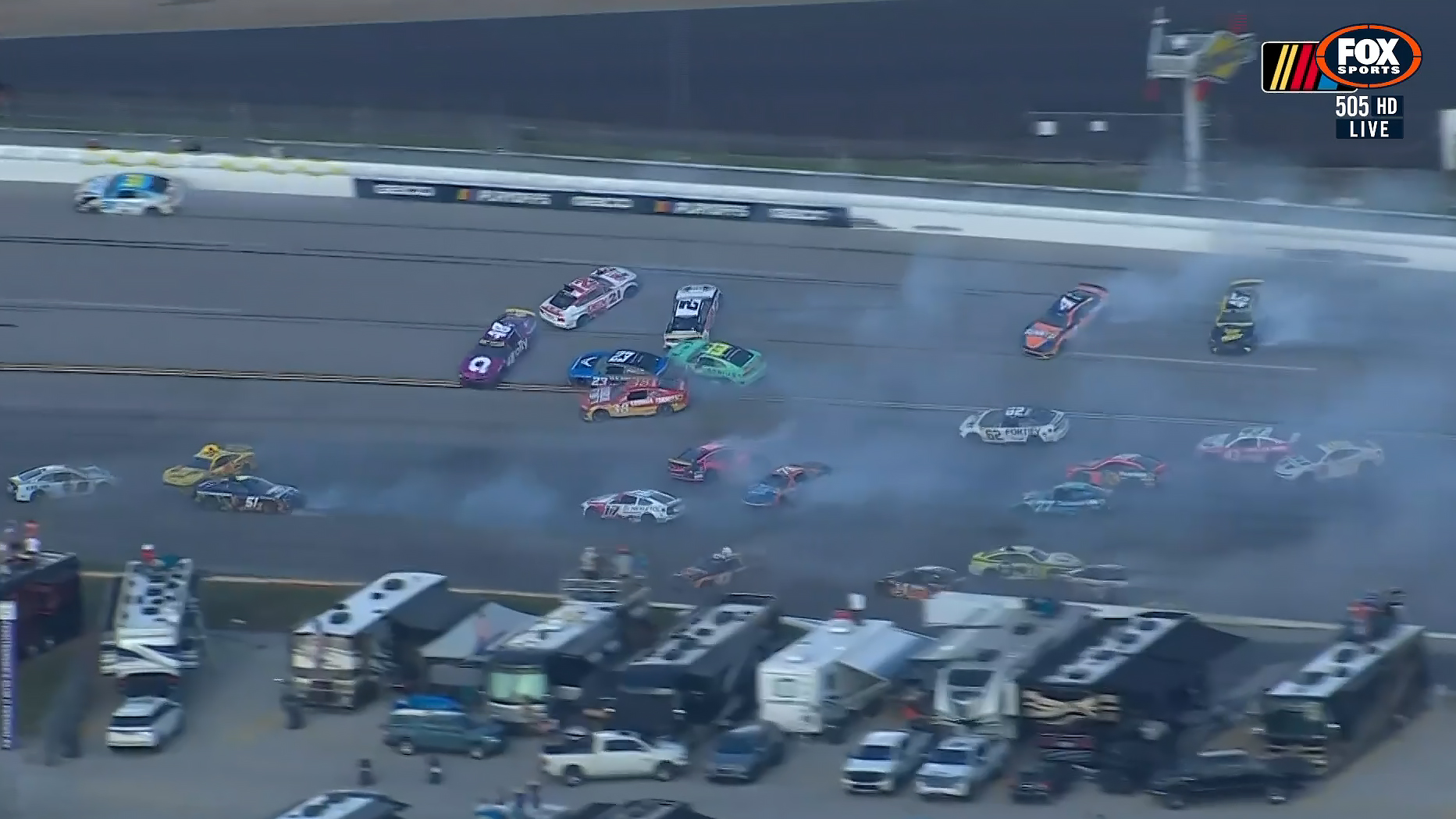 Accident massif à Talladega dans la NASCAR Cup 2026 - Article Nascar en vedette sur PitStopInsight