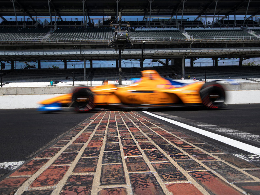 Zak Brown : la non-qualification d'Alonso aux Indy 500, sa « pire expérience » - Article F1 en vedette sur PitStopInsight