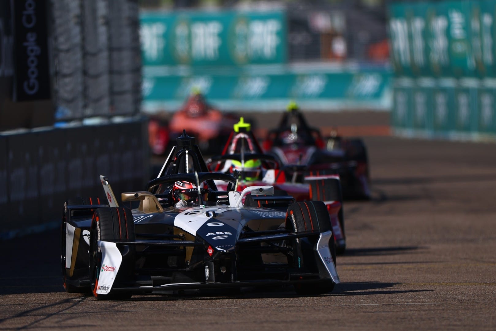 Mitch Evans remporte une victoire spectaculaire depuis la 17e place au Berlin E-Prix - Article Formule E en vedette sur PitStopInsight