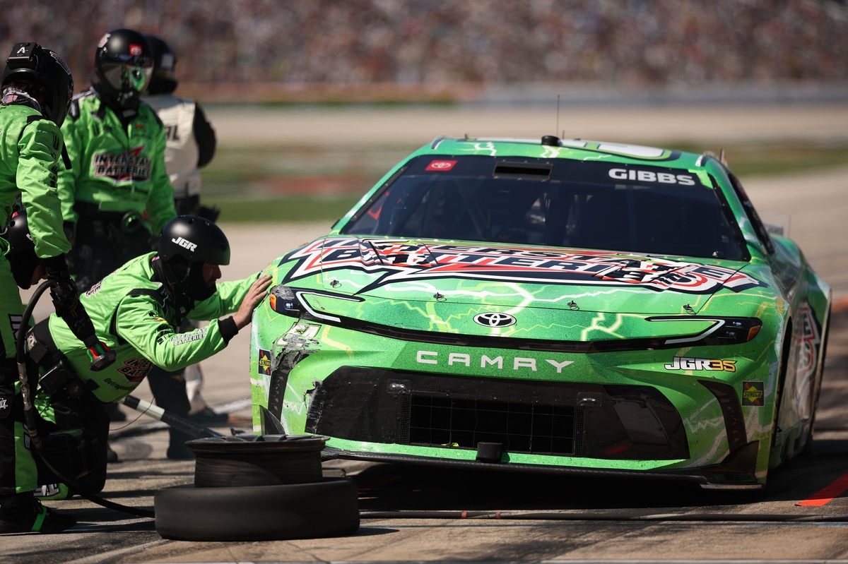rfk-racing-penalties-nascar-preece-gibbs-texas-wreck_0.jpg
