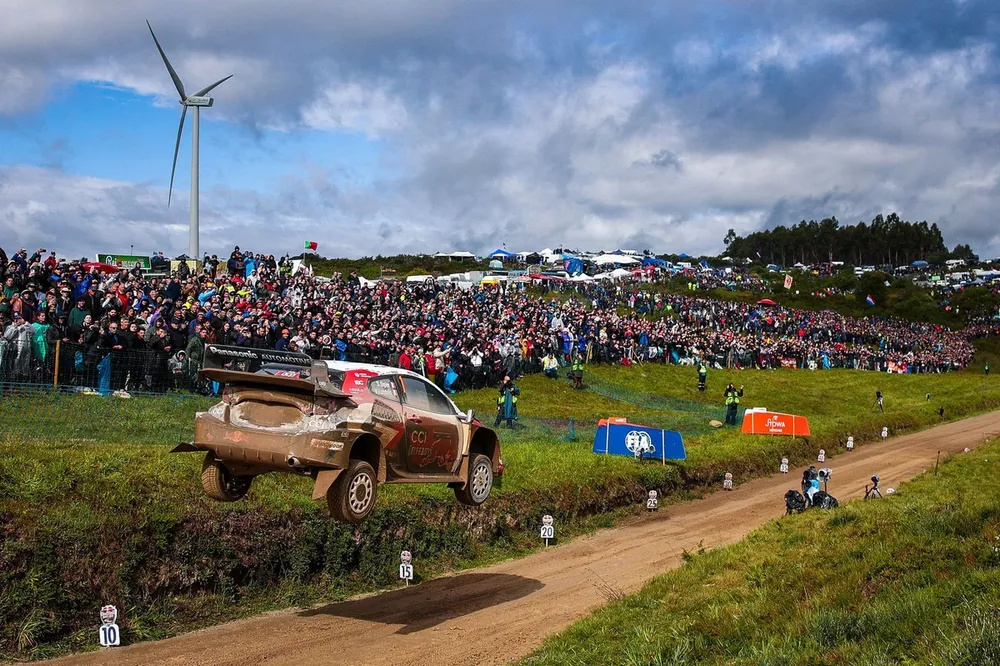 WRC Portugal : la crevaison d'Ogier propulse Neuville en tête - Article WRC sur PitStopInsight