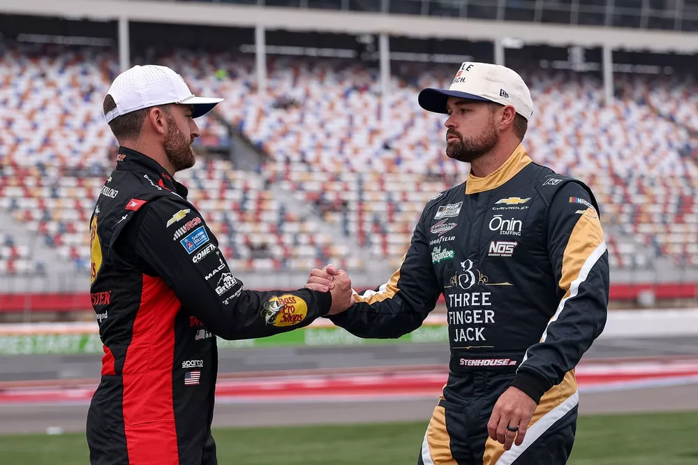 nascar-practice-charlotte-coca-cola-600-ricky-stenhouse-jr_0.webp