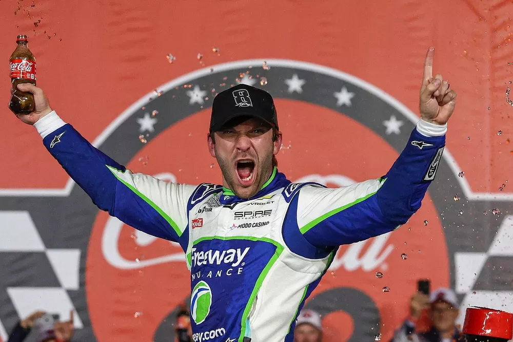 Daniel Suarez, la rédemption chez Spire au Coca-Cola 600 - Article Nascar en vedette sur PitStopInsight