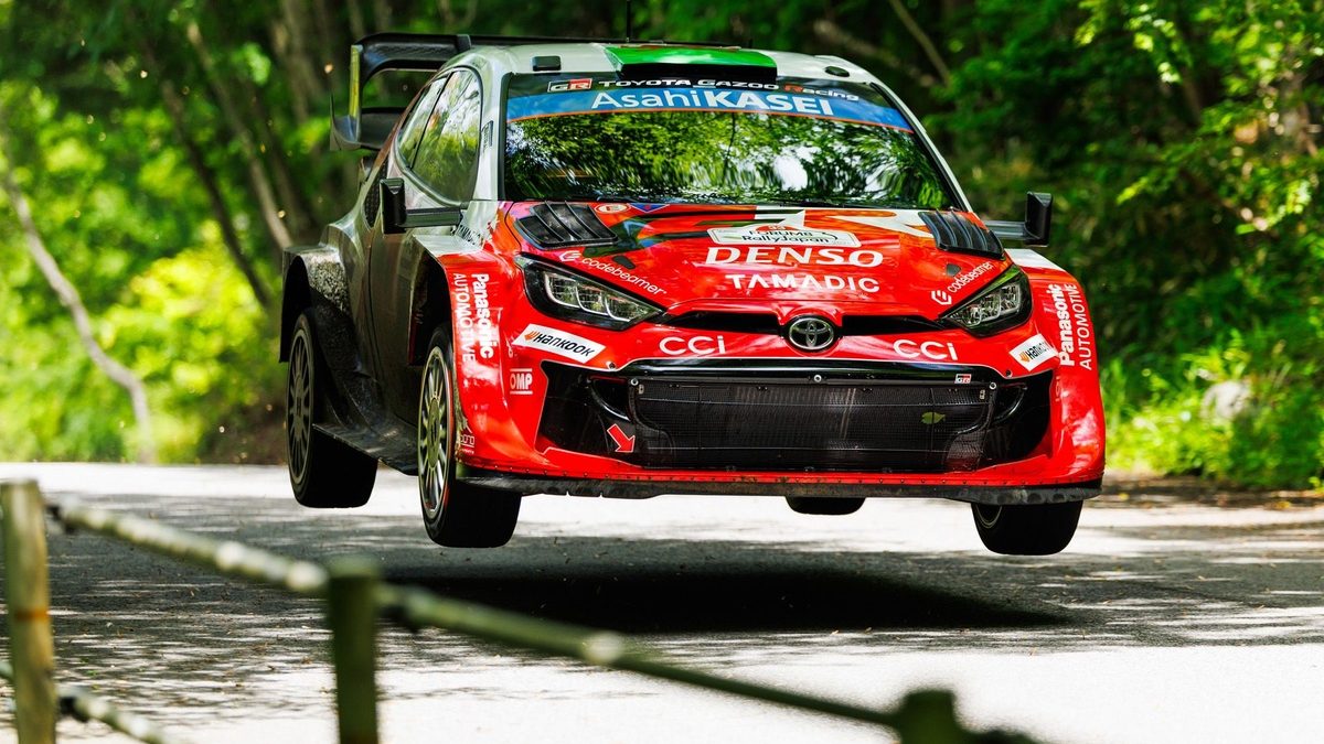 Rallye Japon 2026 : Evans creuse l'écart sur Ogier après l'abandon de Solberg - Article WRC en vedette sur PitStopInsight