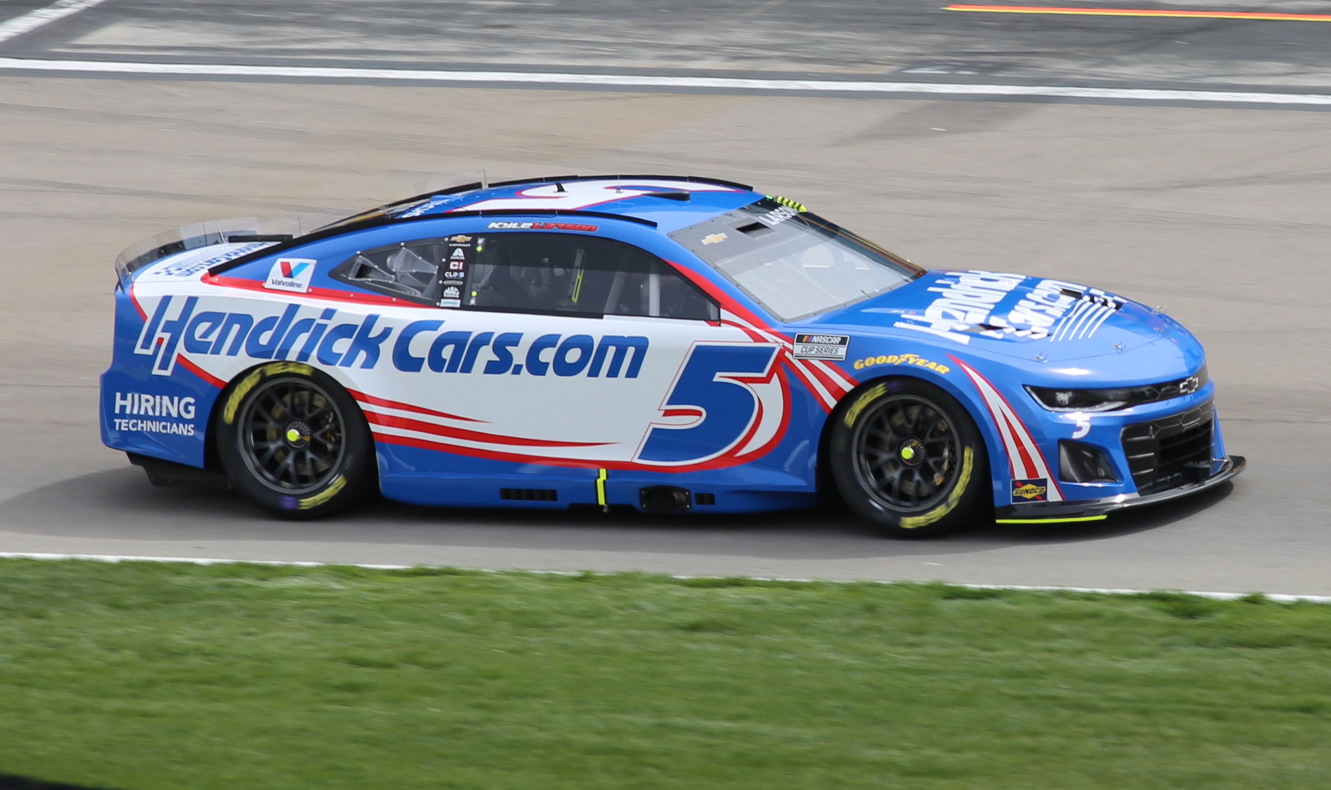 Shane Van Gisbergen affine son pilotage sur les ovales - Article Nascar en vedette sur PitStopInsight